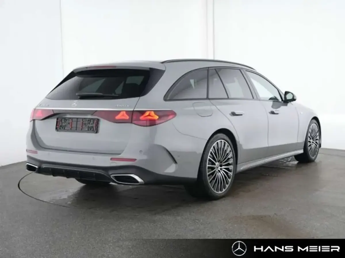 Gebraucht Mercedes E300 AMG 313 PS (230 kW) 2025 Manufaktur lack manufaktur alp Kombi