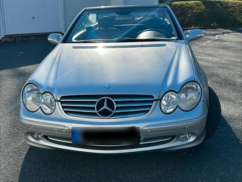 Gebraucht Mercedes CLK320 Edition 218 PS (160 kW) 2004 Silber Cabrio
