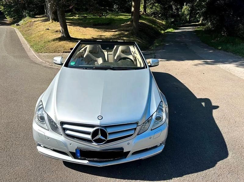 Gebraucht Mercedes E350 Elegance 292 PS (214 kW) 2010 Grau Cabrio
