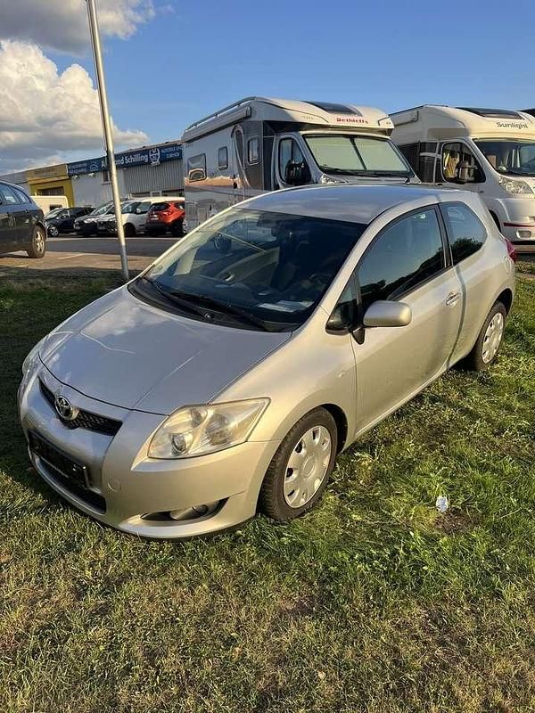Silber Gebraucht 2007 Toyota Yaris Kombi | 4.499 € (Fairer Preis) - Bild 1/4