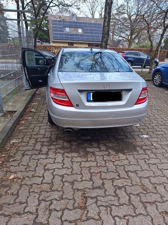 Gebraucht Mercedes C200 184 PS (135 kW) 2009 Silber Limousine