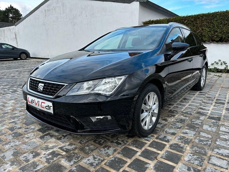 Schwarz Gebraucht 2020 Seat Leon ST Kombi | 13.490 € (Guter Preis) - Bild 1/4