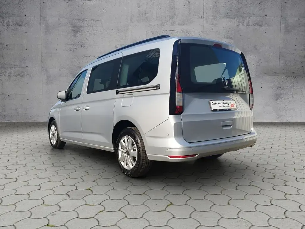 Używany VW Caddy Maxi S 122 KM (89 kW) 2023 Srebrny Minivan