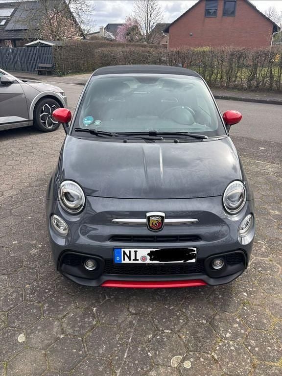 Usado Abarth 500C 145 HP (106 kW) 2017 Cinzento Cabrios