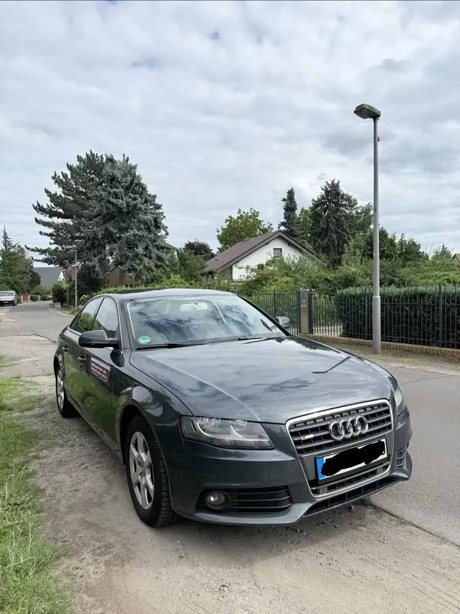 Gebraucht Audi A4 170 PS (125 kW) 2011 Silber Limousine