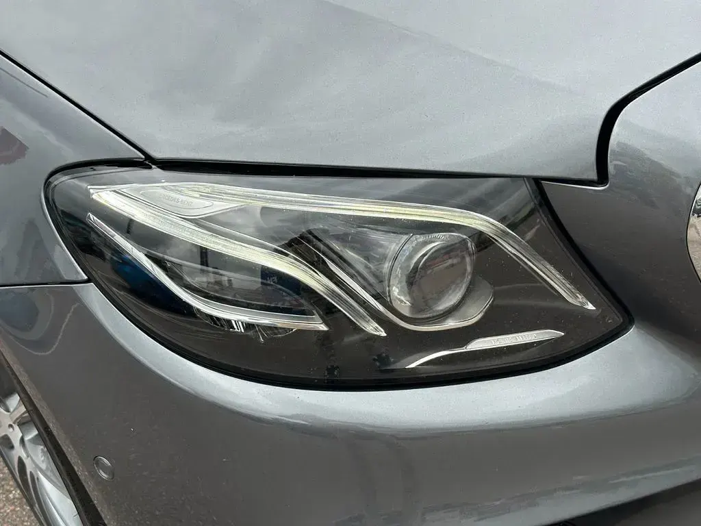 Gebraucht Mercedes E350 AMG line 258 PS (189 kW) 2018 Grau Kombi