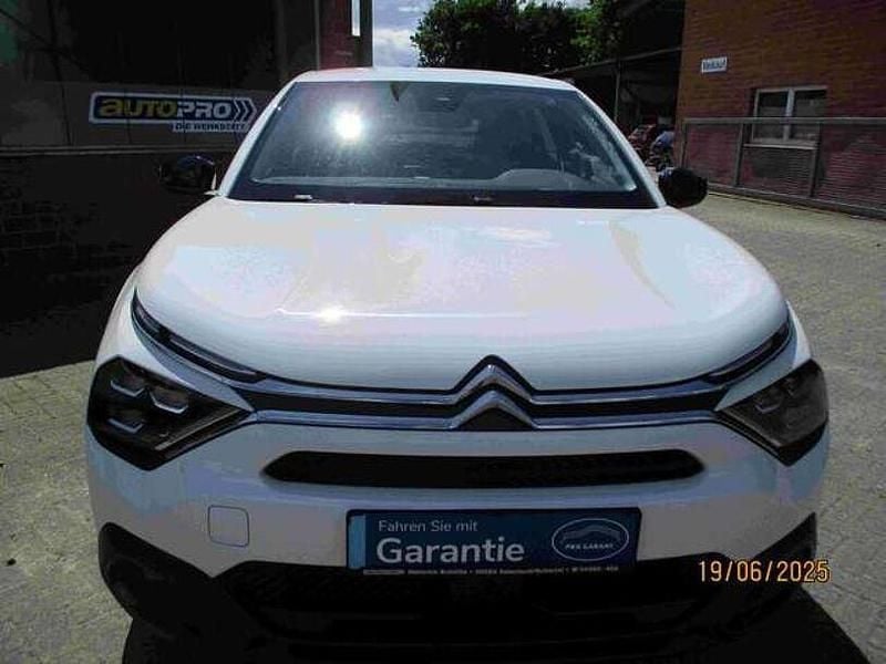Lack weiss banquise/typ aussen Gebraucht 2024 Citroën C4 PureTech Limousine | 17.990 € (Fairer Preis) - Bild 1/4