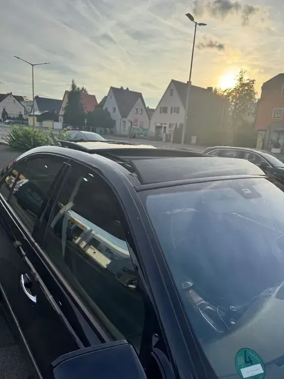 Gebraucht Mercedes E320 Elegance 224 PS (164 kW) 2008 Blau Limousine