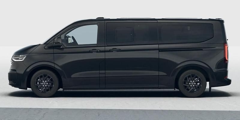 Neu VW T7 Style 150 PS (110 kW) 2025 Midnight black metallic Van