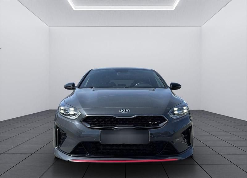 Metallic Gebraucht 2020 Kia ProCeed GT Kleinwagen | 24.170 € (Fairer Preis) - Bild 1/4