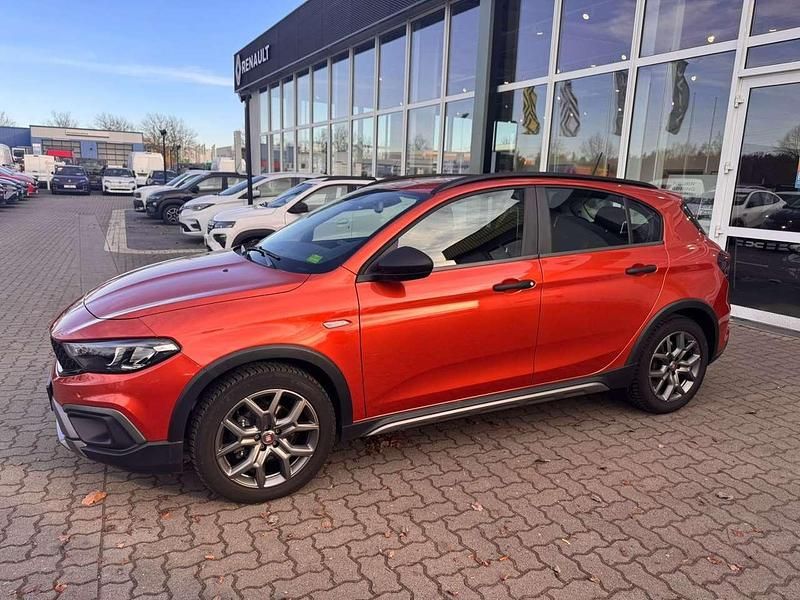 Gebraucht Fiat Tipo Cross 101 PS (74 kW) 2021 Orange Limousine