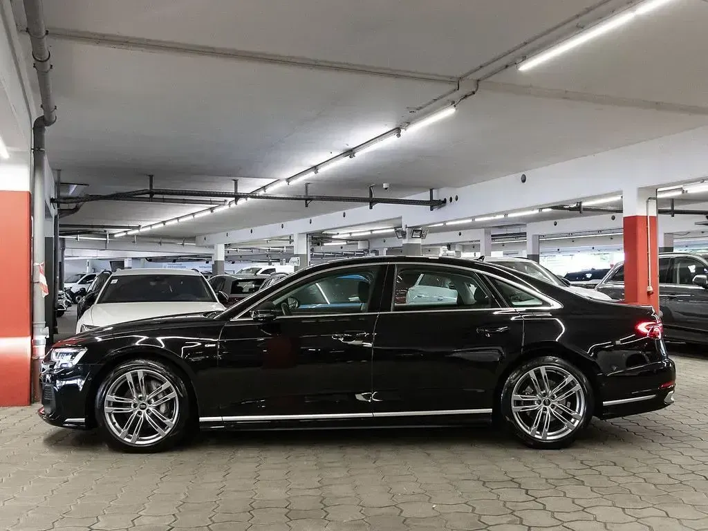 Gebraucht Audi A8 Design 286 PS (210 kW) 2024 Brillantschwarz Limousine