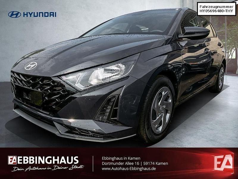 Neu Hyundai i20 Select 101 PS (74 kW) 2025 Grau Kleinwagen