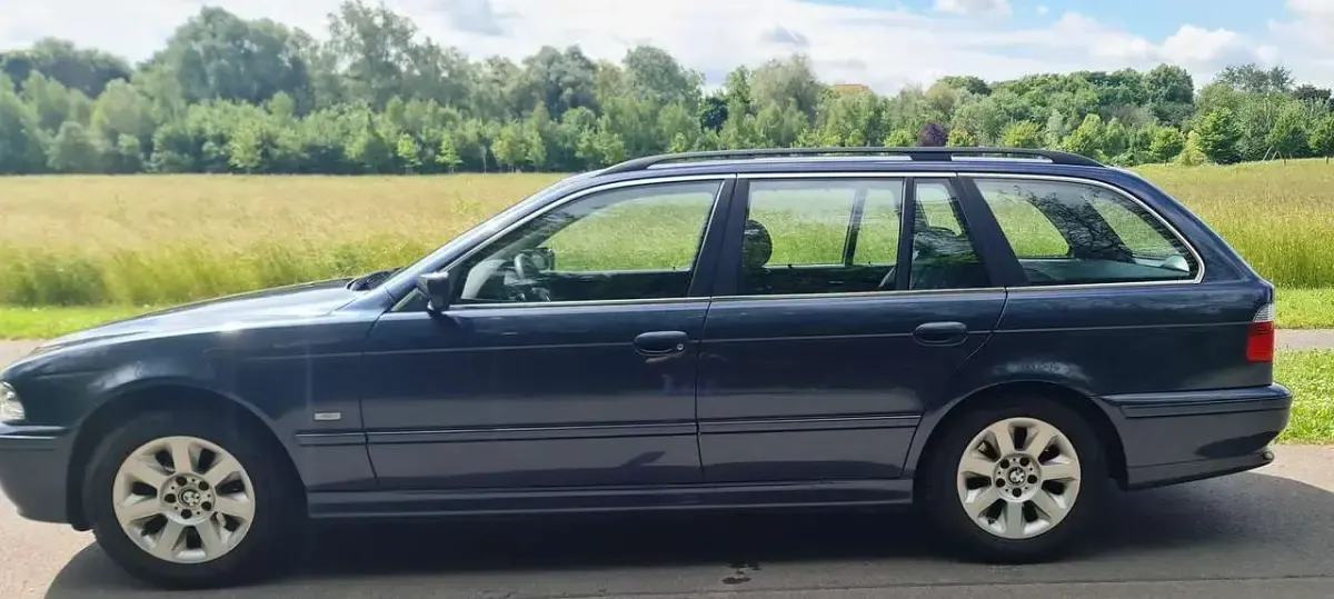 Używany BMW 520 170 KM (125 kW) 2002 Niebieski Kombi