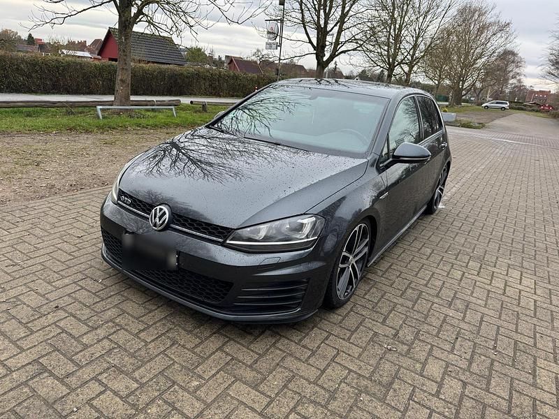 Grau Gebraucht 2015 VW Golf VII GTD Limousine | 10.000 € (Superpreis) - Bild 1/4