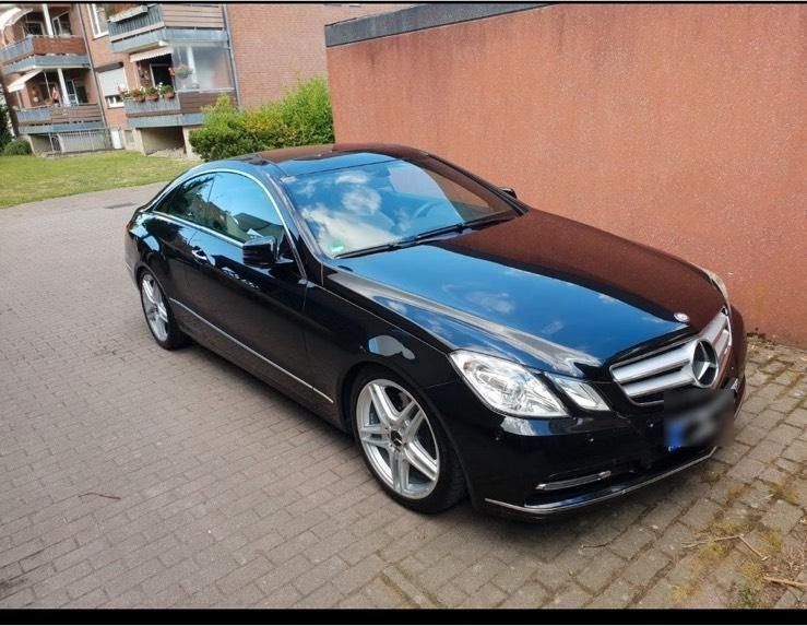 Schwarz Gebraucht 2012 Mercedes E350 Elegance Coupé | 10.000 € (Superpreis) - Bild 1/4