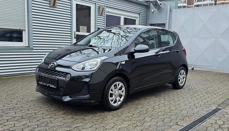 Schwarz Gebraucht 2017 Hyundai i10 Classic Kleinwagen | 6.690 € (Fairer Preis) - Bild 1/4