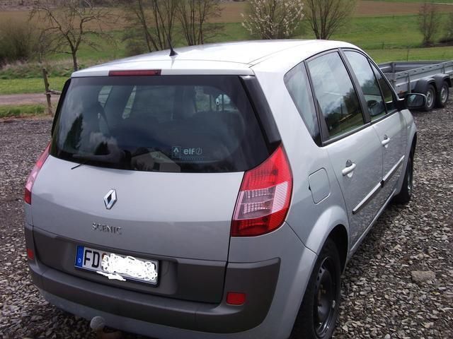 Gebraucht Renault Scénic Dynamique 150 PS (110 kW) 2003 Silber metallic Van / Kleinbus
