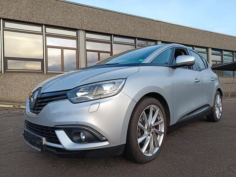 Silber Gebraucht 2017 Renault Scénic IV Experience Van / Kleinbus | 9.600 € (Guter Preis) - Bild 1/4