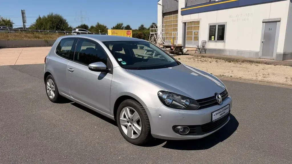 Gebraucht VW Golf VI 102 PS (75 kW) 2009 Silber Limousine