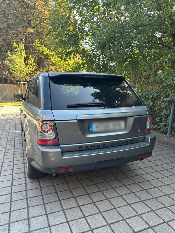 Silber Gebraucht 2011 Land Rover Range Rover Sport SUV | 9.000 € (Superpreis) - Bild 1/4