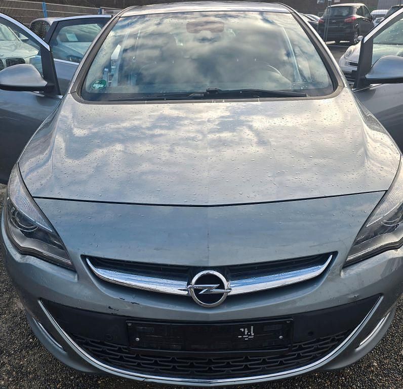 Grau Gebraucht 2013 Opel Astra Innovation Limousine | 8.495 € (Fairer Preis) - Bild 1/4