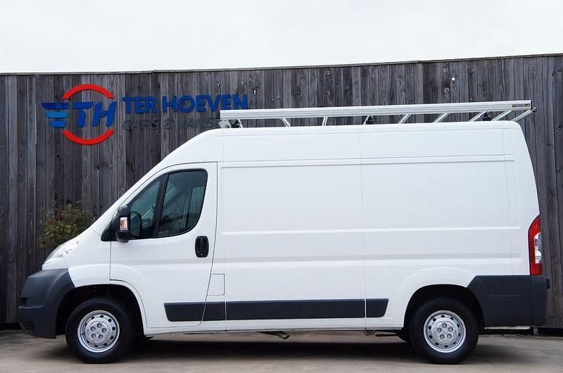 Weiß Gebraucht 2014 Peugeot Boxer Van | 10.950 € (Etwas zu teuer) - Bild 1/4