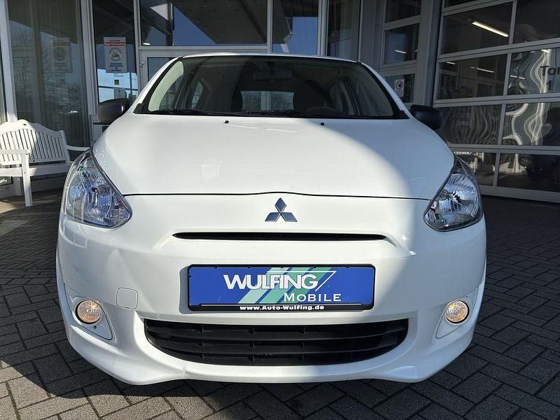 Gebraucht Mitsubishi Space Star 71 PS (52 kW) 2015 Weiß Limousine
