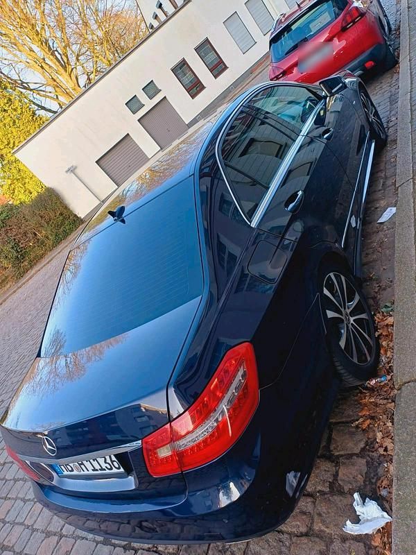 Gebraucht Mercedes E350 2009 Blau Limousine