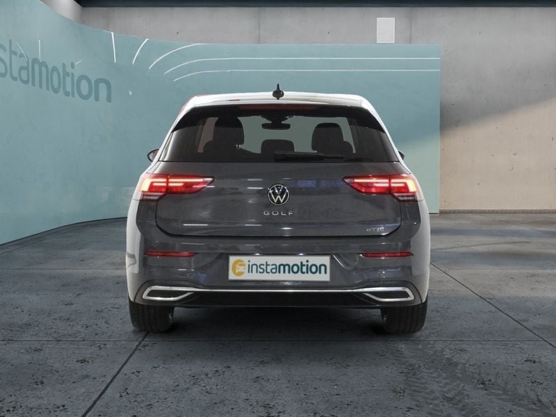 Gebraucht VW Golf VIII Move 150 PS (110 kW) 2023 Grau Limousine