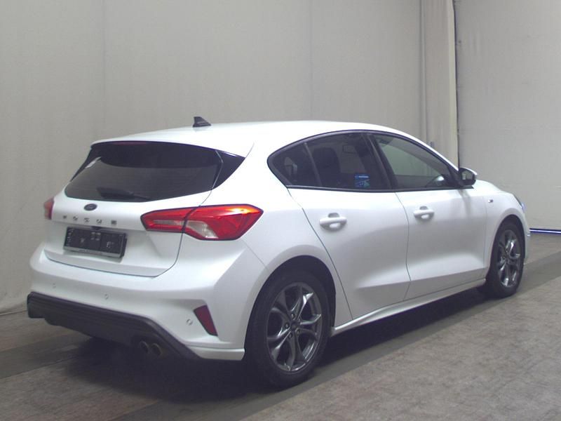 Gebraucht Ford Focus ST-Line 150 PS (110 kW) 2020 Weiss Limousine