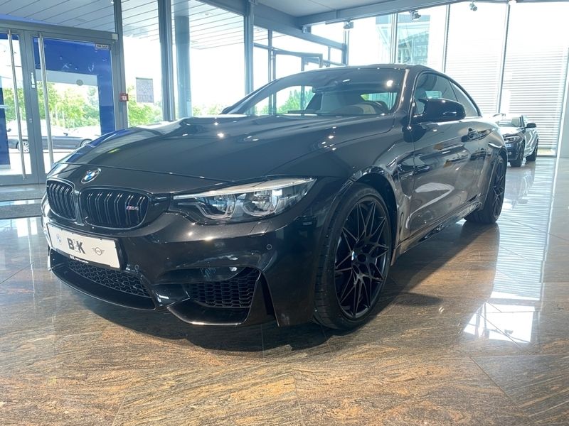 Schwarz metallic black sapphire metallicschwarz Gebraucht 2017 BMW M4 Coupé | 58.950 € (Fairer Preis) - Bild 1/4