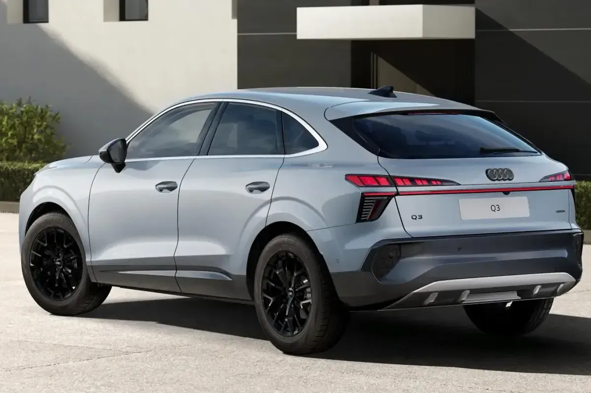 Neu Audi Q3 Sportback Ambiente 204 PS (150 kW) 2026 Pfeilgrau perleffekt SUV