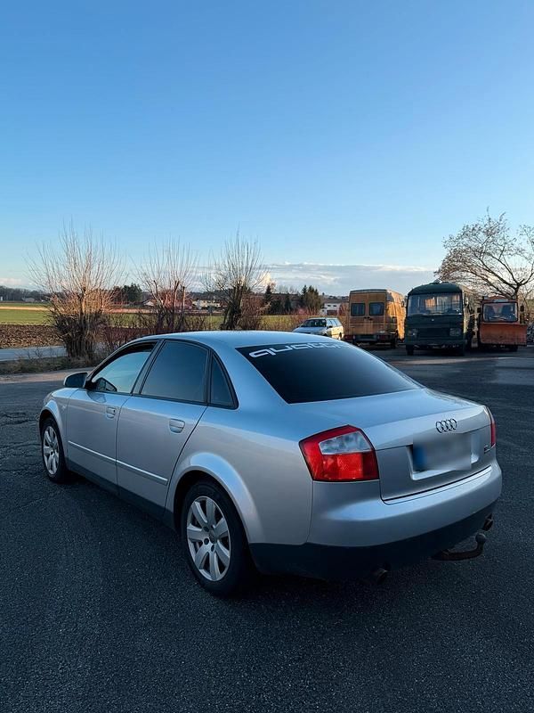 Gebraucht Audi A4 150 PS (110 kW) 2001 Silber Limousine