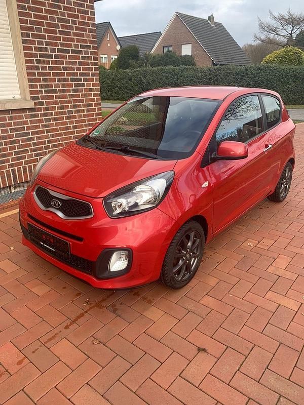 Gebraucht Kia Picanto Attract 69 PS (50 kW) 2012 Rot Kleinwagen