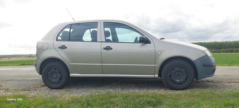 Silber Gebraucht 2007 Skoda Fabia Classic Kleinwagen | 1.950 € (Superpreis) - Bild 1/4