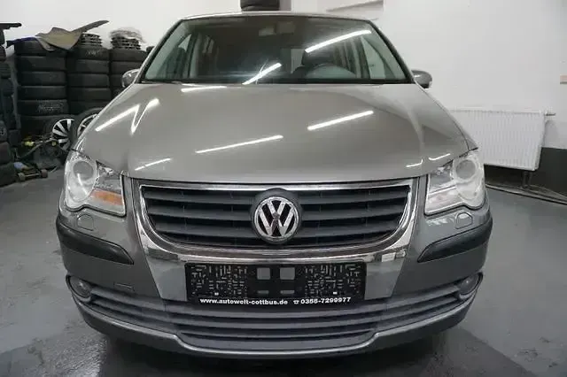 Gebraucht VW Touran 140 PS (102 kW) 2009 Grau Van / Kleinbus