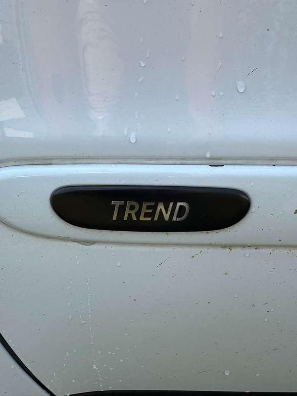 Gebraucht Mercedes Vaneo 125 PS (91 kW) 2005 Weiß Van / Kleinbus