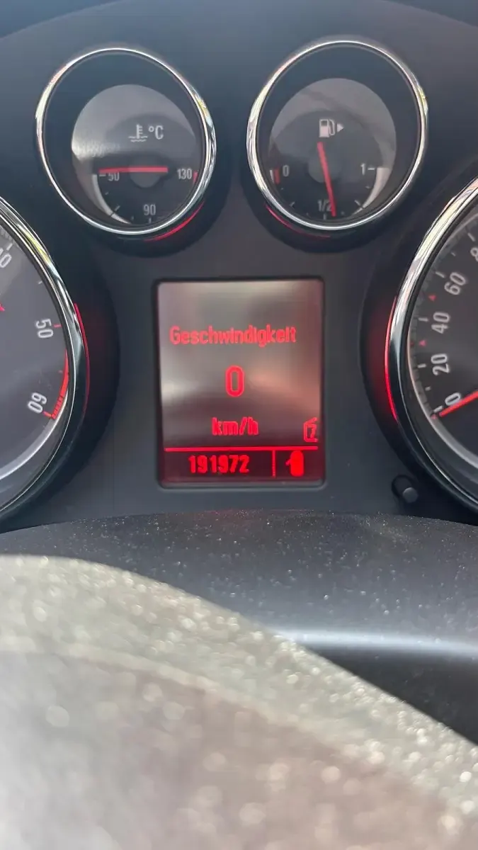 Gebraucht Opel Insignia 131 PS (96 kW) 2011 Braun Kombi
