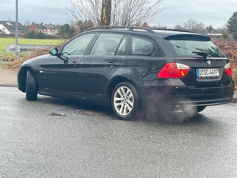 Gebraucht BMW 320 170 PS (125 kW) 2007 Schwarz Kombi