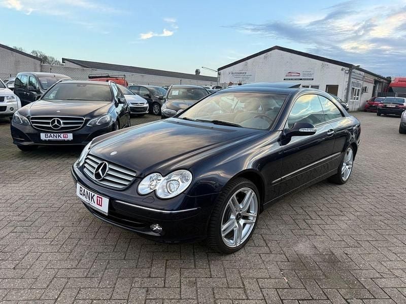 Gebraucht Mercedes CLK320 Avantgarde 218 PS (160 kW) 2002 Blau Coupé