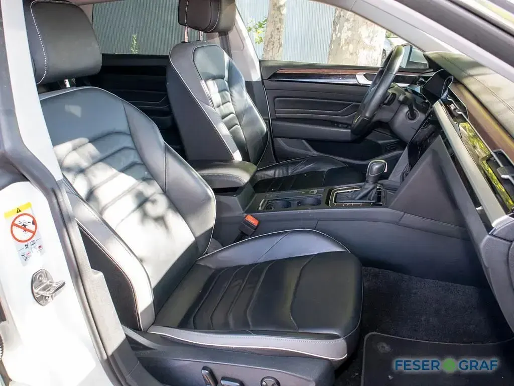 Gebraucht VW Arteon Elegance 200 PS (147 kW) 2023 Oryxweiß perlmutteffekt Kombi