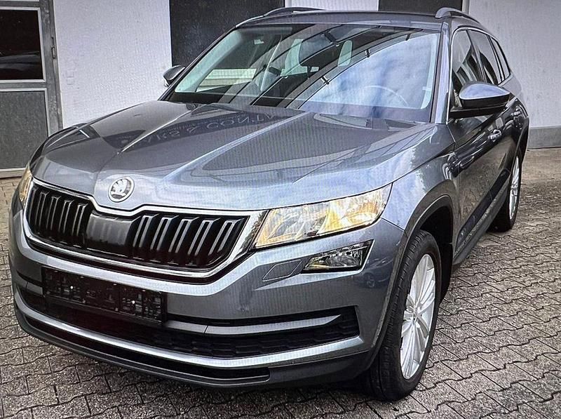 Grau Gebraucht 2019 Skoda Kodiaq Soleil SUV | 16.666 € (Guter Preis) - Bild 1/4
