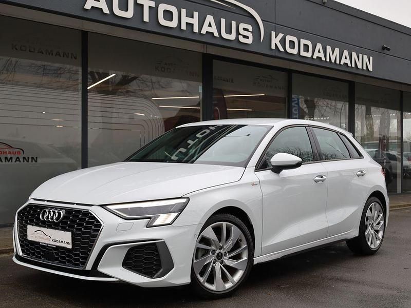 Gebraucht Audi A3 Ambiente 116 PS (85 kW) 2022 Gletscherweiã metallic Limousine