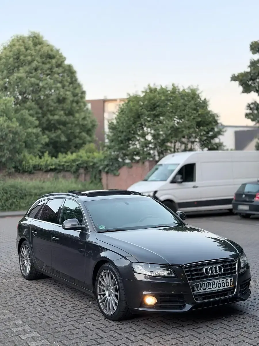 Gebraucht Audi A4 Ambiente 190 PS (139 kW) 2009 Schwarz Kombi