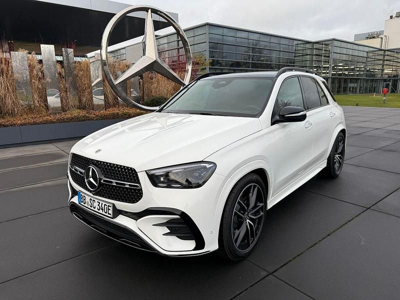 Weiß Gebraucht 2024 Mercedes GLE350 AMG SUV | 82.000 € - Bild 1/4