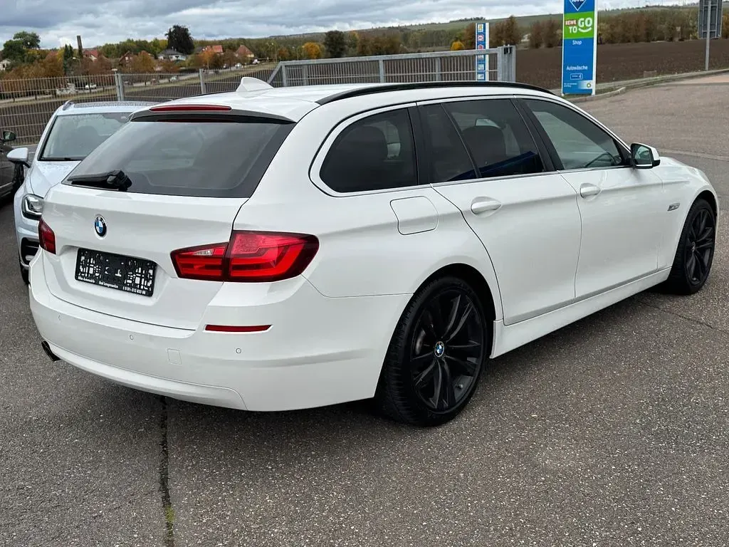 Gebraucht BMW 520 Sport Line 184 PS (135 kW) 2013 Weiß Kombi