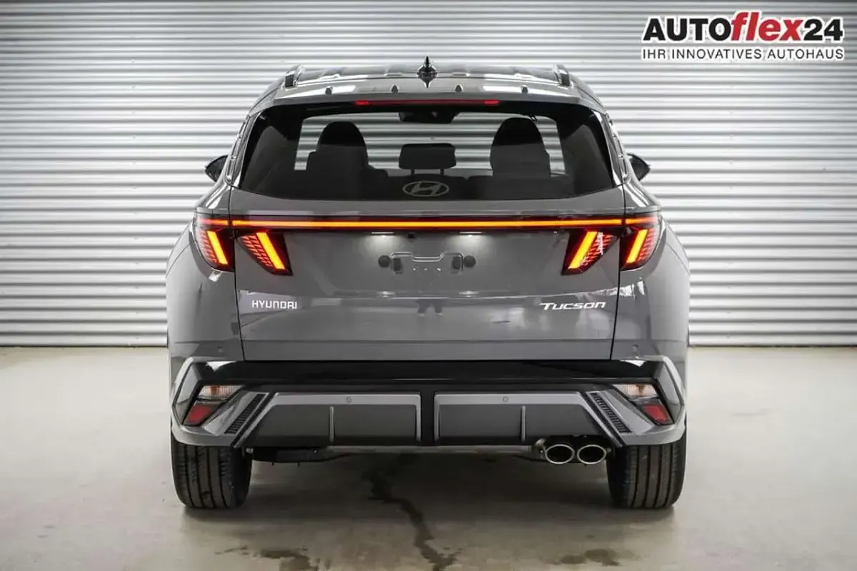 Neu Hyundai Tucson N Line 150 PS (110 kW) 2026 Shadow grey metallic () SUV