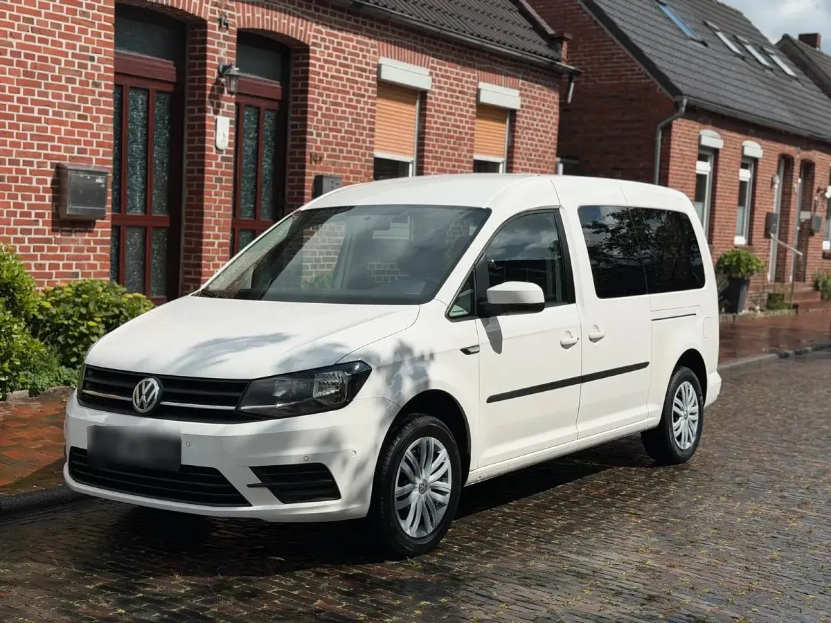 Gebraucht VW Caddy Maxi 131 PS (96 kW) 2018 Weiß Van / Kleinbus