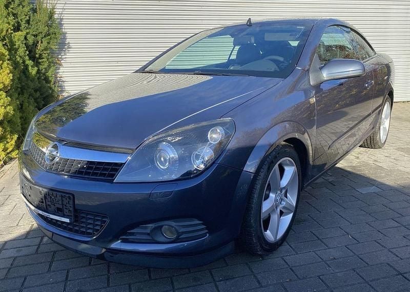 Blau Gebraucht 2006 Opel Astra Cabriolet Cosmo Cabrio | 2.490 € (Superpreis) - Bild 1/3